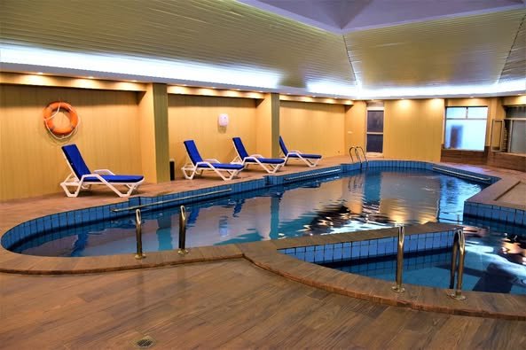 71795492_127288732006587_8169056440128897024_n